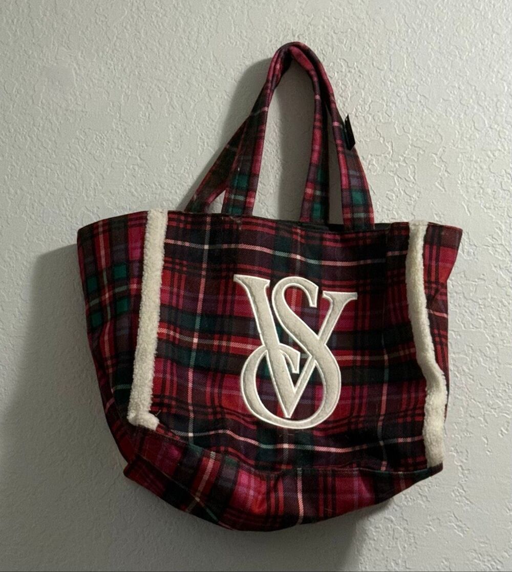 Victoria’s Secret Plaid Sherpa Tote Bag Large Red Green VS Logo Holiday New